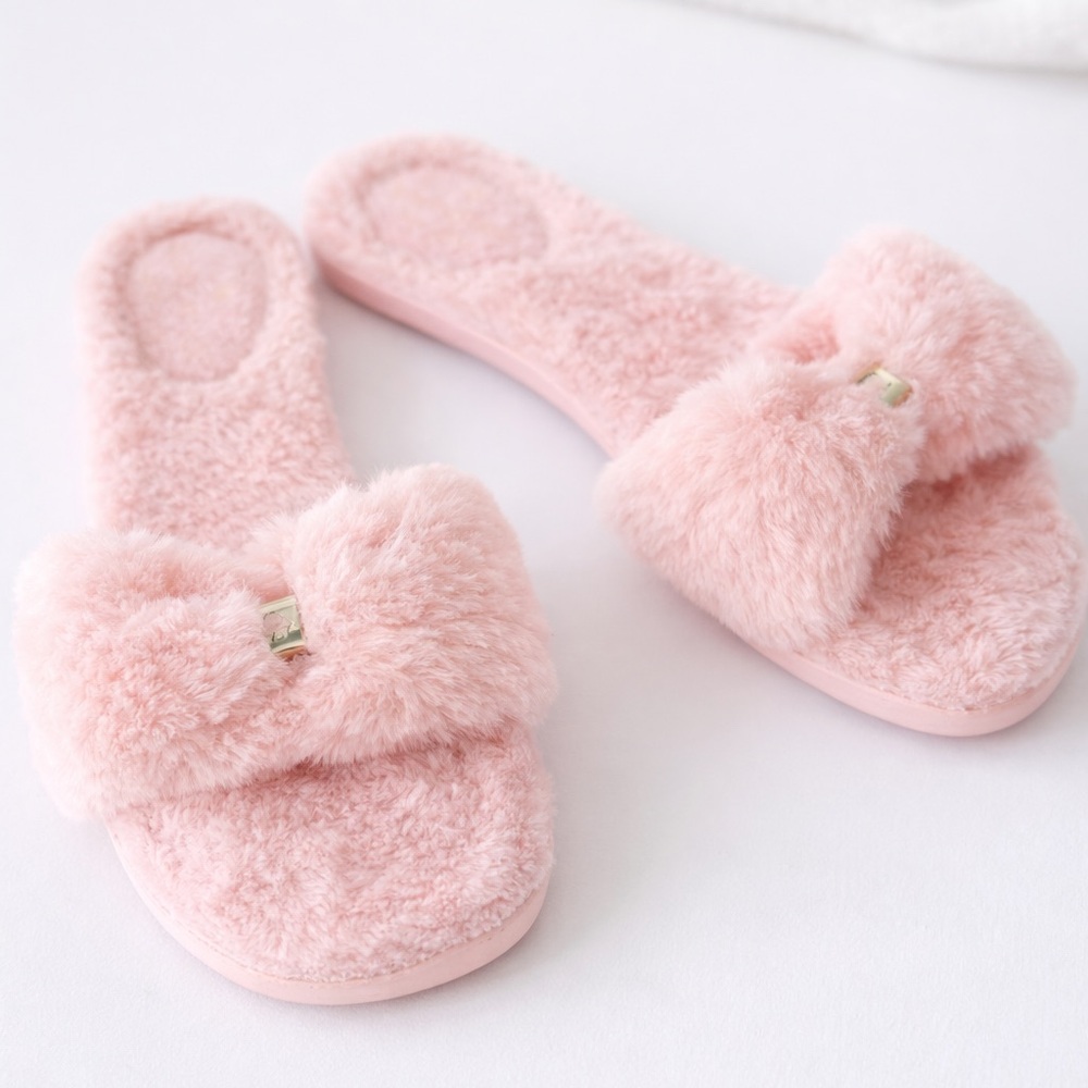 Kate Spade Blush‎ Pink Fuzzy Slippers